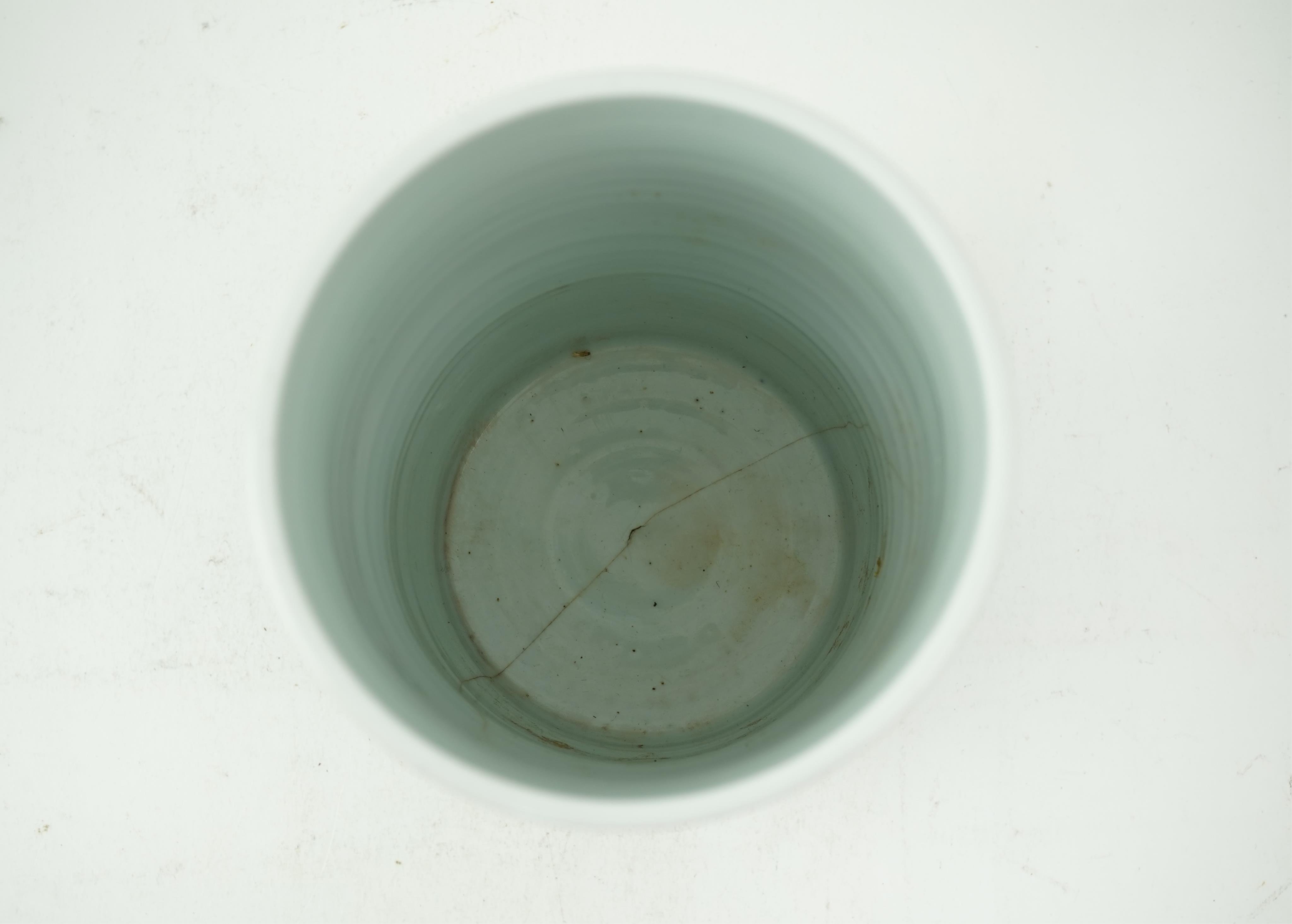 A Chinese blue and white brush pot, Transitional or later
